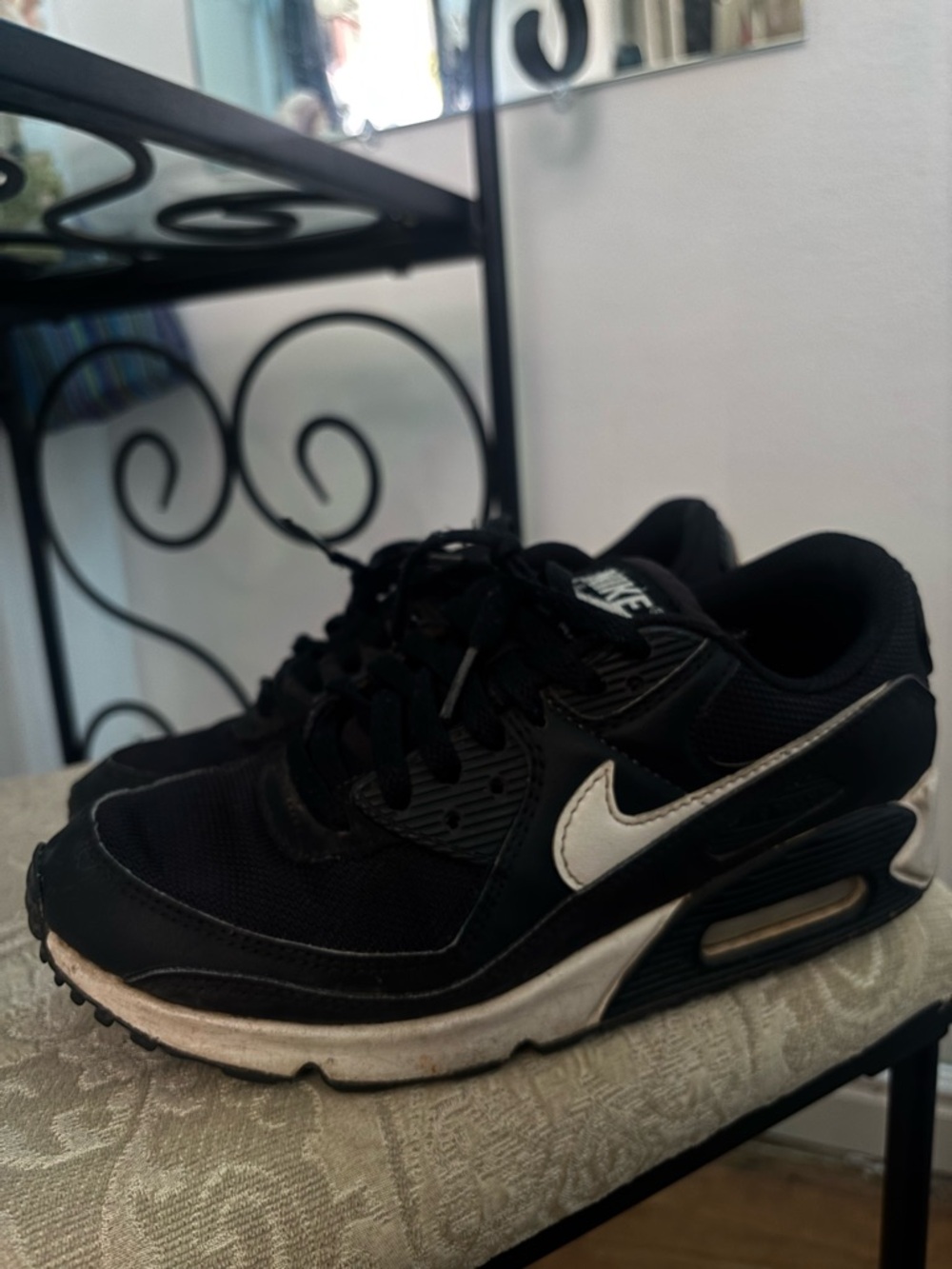 Women’s Nike Black & White Air Max-Style Athletic Shoe